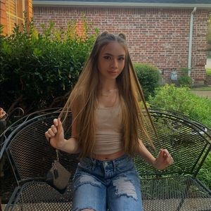 Meet your Posher, Chloe